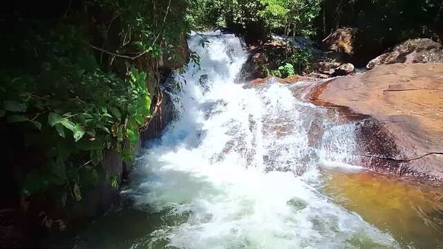 Cachoeira no distrito de Taquaru&ccedil;u, cidade de Palmas, Estado de Tocantins, Brasil