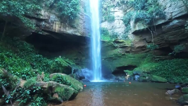 Cachoeira no distrito de Taquaru&ccedil;u, cidade de Palmas, Estado de Tocantins, Brasil