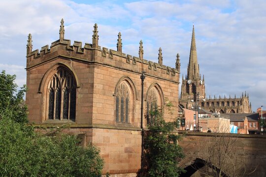 The Chapel Of Our Lady On The Bridge, with Rotherham Minster in the background.