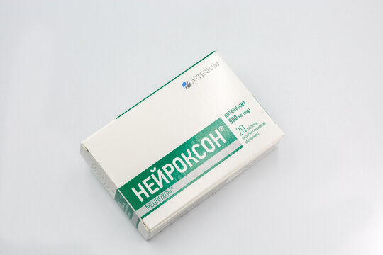 Neuroxon Arterium 500mg tablets cardboard box package closeup on white.