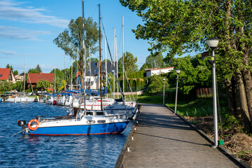 Przystań żeglarska Mazury. Polska © Tomasz Warszewski