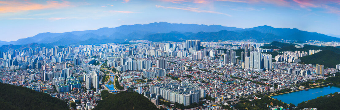 Daegu City metropolitan sprawling skyline and Apsan Mountain landscape in Gyeongsangbuk‑do, South Korea