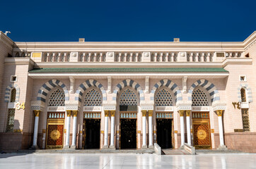 Fototapeta premium Beautiful architectural details of Al Masjid an Nabawi the Prophet's Mosque in Madinah, Saudi Arabia.