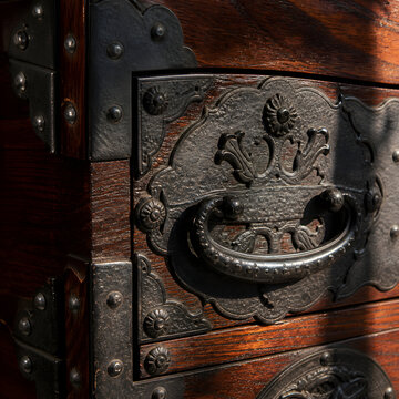 Sendai Tansu Metalwork Autumn Craft Detail