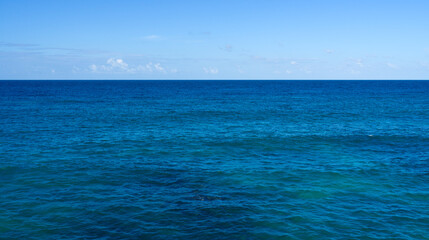 Blue caribbean sea panorama, ocean with sky
