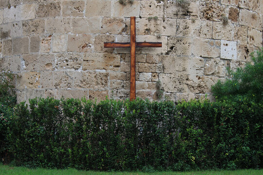 Cross