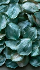 Obraz premium Close-Up of Dried Green Veggie Chips in Tiled Arrangement, Crispy and Healthy Snack Options