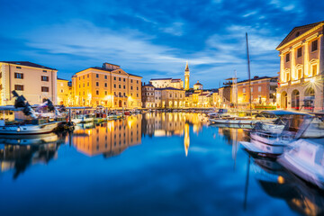 Obraz premium Piran, Slovenia at Blue Hour