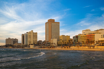 Fototapeta premium scenery of Tel Aviv Promenade along the Mediterranean shore in Israel