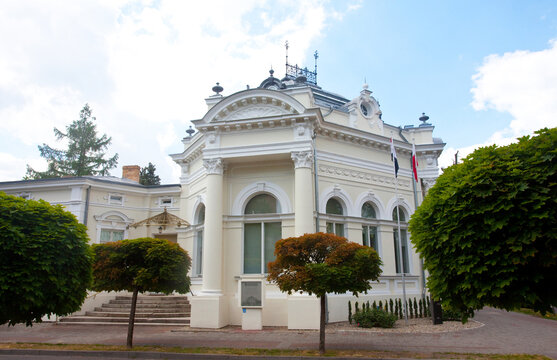 Neobarokowy pałacyk z elementami secesji, Ciechocinek, Polska. Neo-Baroque palace with Art Nouveau elements, Ciechocinek, Poland