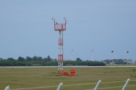 ILSシステム用アンテナ（計器着陸装置）