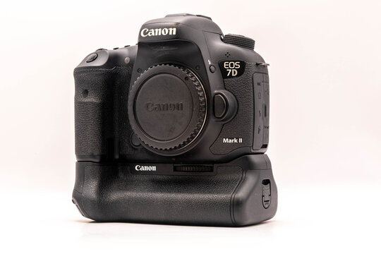 Canon 7D Mark 2 Battery Grip