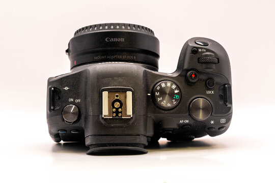 Canon R6 Digital Mirrorless