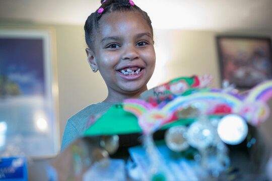Young girl who needs braces