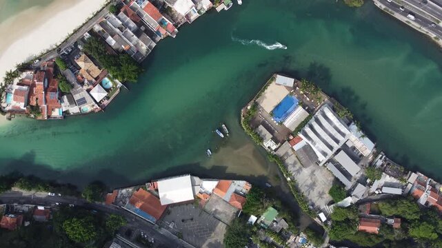 sao conrado, sao conrado beach, rio de janeiro, rio de janeiro brazil, brazil, aerial view, drone footage, drone shot, aerial photography, paragliding, paraglider, km 1 da barra, jardim oce&acirc;nico. adve