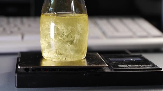 Preparing essential oil diffuser liquid on a scale