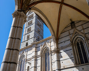 Naklejka premium Detailfoto, Duomo di Siena, Romanisch Gotischer Dom mit Mosaiken, Piazza del Duomo, Siena, Toskana, Italien