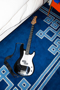 Electric Bass Instrument nobody