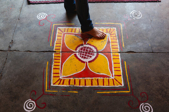 Barefoot on Rangoli Design