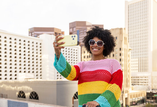 Style fashion  Black woman selfie portrait city skyline