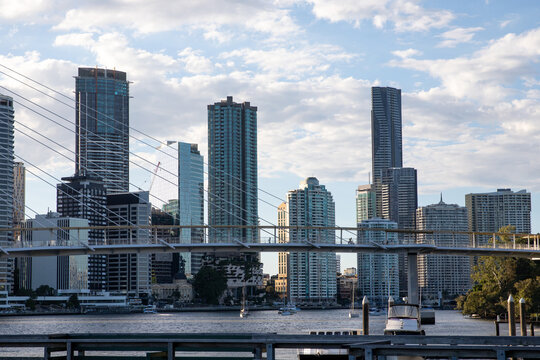 Brisbane city with Captain Cook Bridge in the foreground.