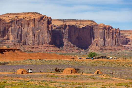 Monument Valley  Arizona Landscape Hogan  home 