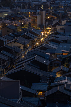 When The Lights Come On In Higashi Chaya