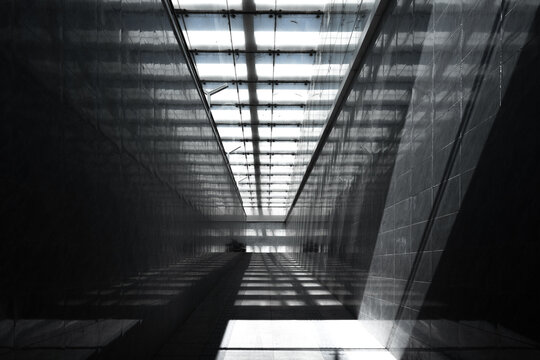Subway tunnel 