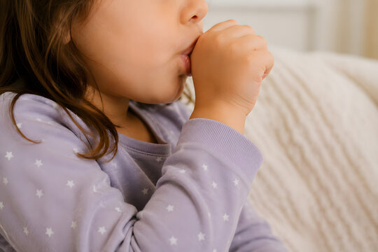 Child Thumb Sucking Habit, Pediatric Oral Health, Self-Soothing Behavior, Child Development & Dental Care