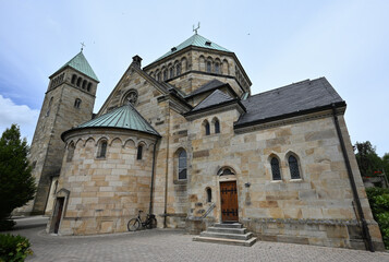 Obraz premium Kirche St. Fabian und Sebastian - die Pfarrkirche der Gemeinde Rosendahl im Kreis Coesfeld, Deutschland