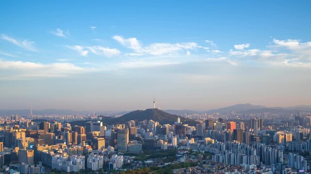 Time lapse panoramic, tourist attractions in the city park of seoul City, Asia business concept image, panoramic modern cityscape building in korea. 
The most beautiful Viewpoint seoul city,south kore
