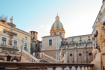 Obraz premium Fontana Pretoria and Santa Caterina Church in Palermo, Sicily