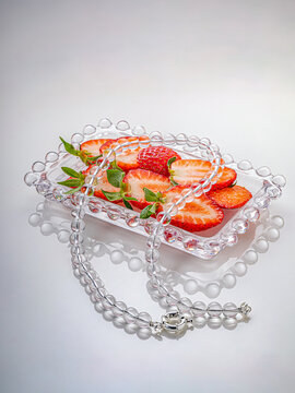 Clear rock crystal quartz beads necklace.
