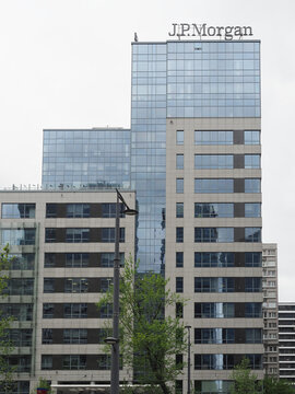 JP Morgan building in Warsaw