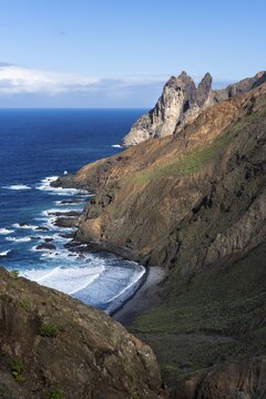The north-west coast of La Gomera with the Playa de Arguamul beach. Mountains, cliffs and steep coast. Guillama, La Gomera, Canary Islands, Spain