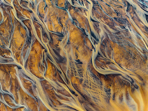 M&eacute;andres glaciaires du M&yacute;rdalssandur, sud de l'Islande