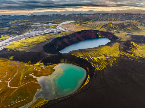 Les lacs Lj&oacute;tipollur et Blautaver dans les Hautes Terres d'Islande
