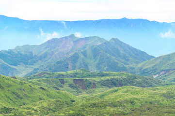 Obraz premium 阿蘇山の雄大な美しい風景