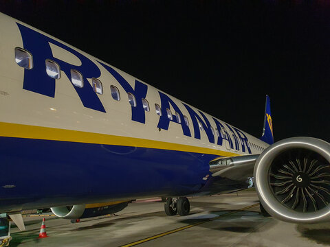 RyanAir Boeing 737-800 parked in Dublin