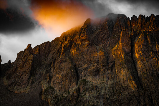 High in the Alps, Doalmites