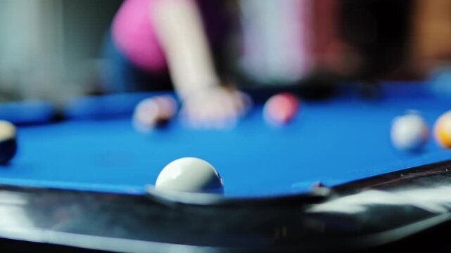 Focused game moment highlights accuracy control and successful table play