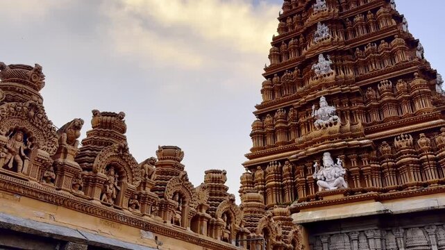 Vibrant video of the historic Srikanteshwara Temple in Nanjangud, Karnataka, showcasing its massive architectural tower.
