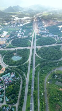 Thang Long Highway 2, đường Đại lộ Thăng Long