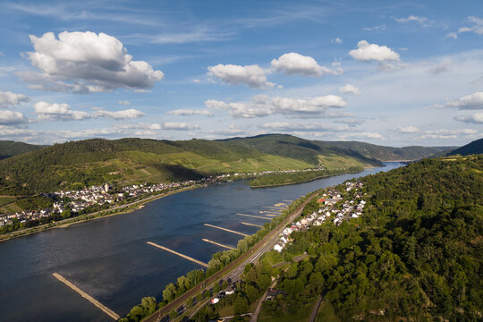 Rhein bei Diebach und Lorch