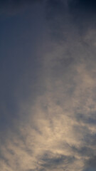 Fototapeta premium Dramatic Sky with Wispy Clouds
