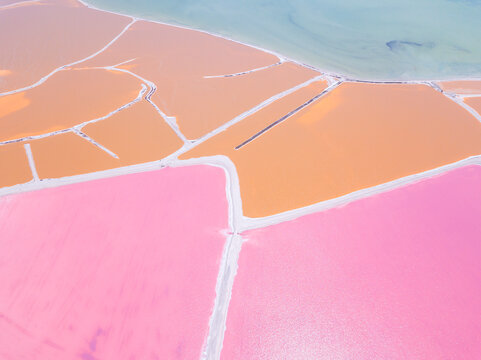 Mexiko, Yucatan, Las Coloradas, Pink Lake salt lake