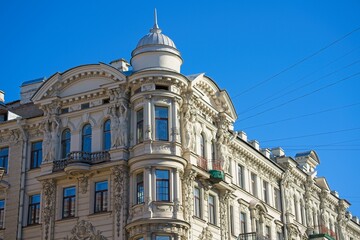 Obraz premium Saint Petersburg, Russia, April 11, 2026. Egorov's apartment building, facade fragment. 