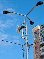 Obraz premium A street siren designed to warn citizens about air strikes, typically part of a nationwide emergency broadcast system