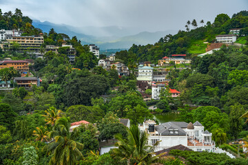 Obraz premium Scenic view of Kandy City and Kandy Lake (Bogambara Lake) in Sri Lanka, Asia