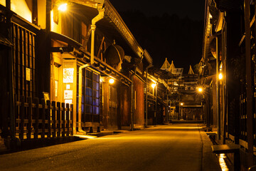 日本の風景・冬　飛騨高山　夜の古い町並み © Yuta1127